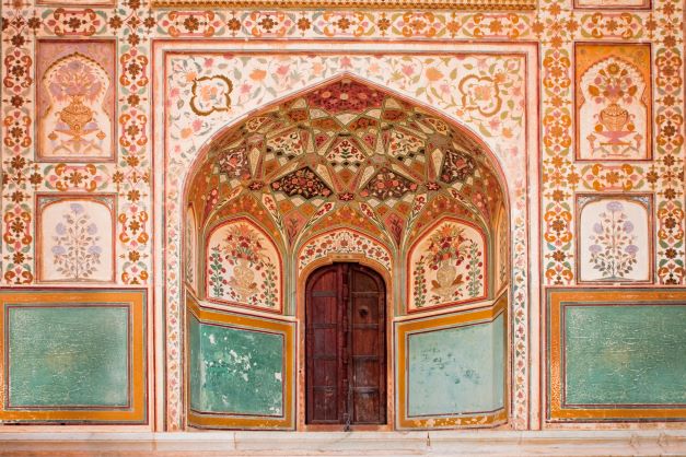 Sleep like a Maharaja in the colourful city of Jaipur