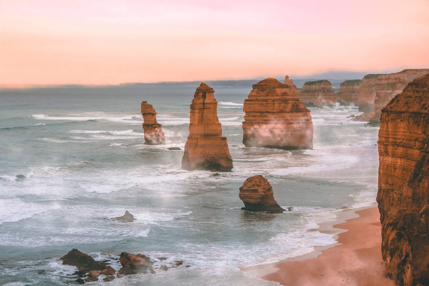 Take time to explore the dramatic coastline with view of the 12 Apostles