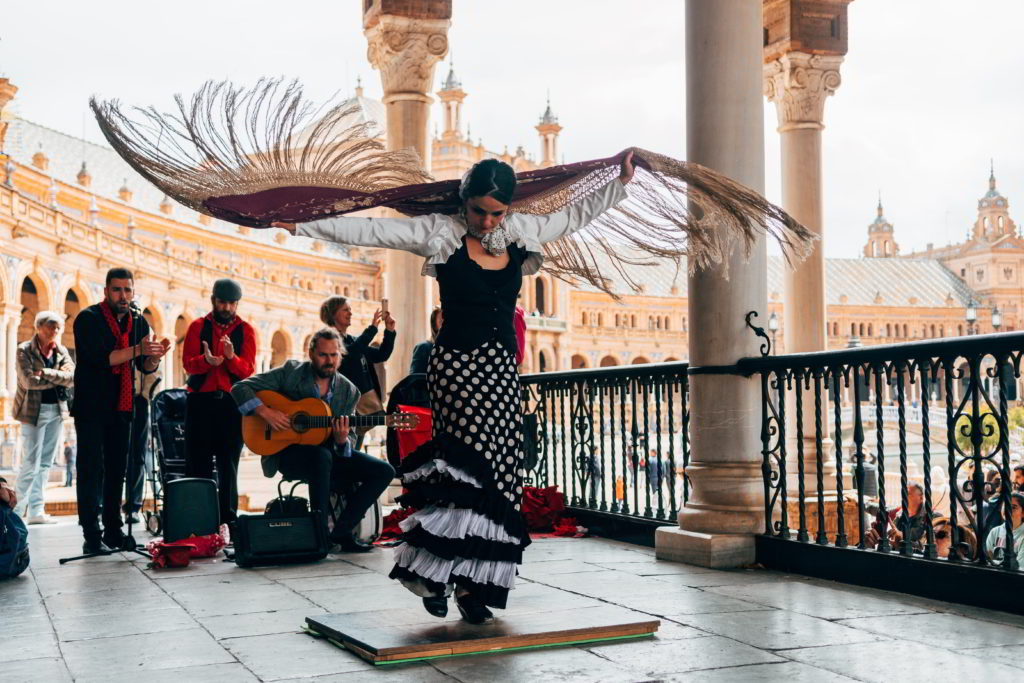 We make flamenco accessible to you