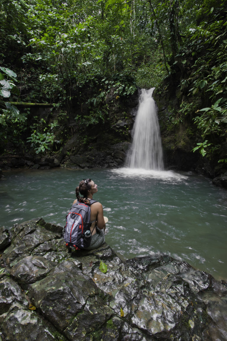 Lapa-Rios-waterfall