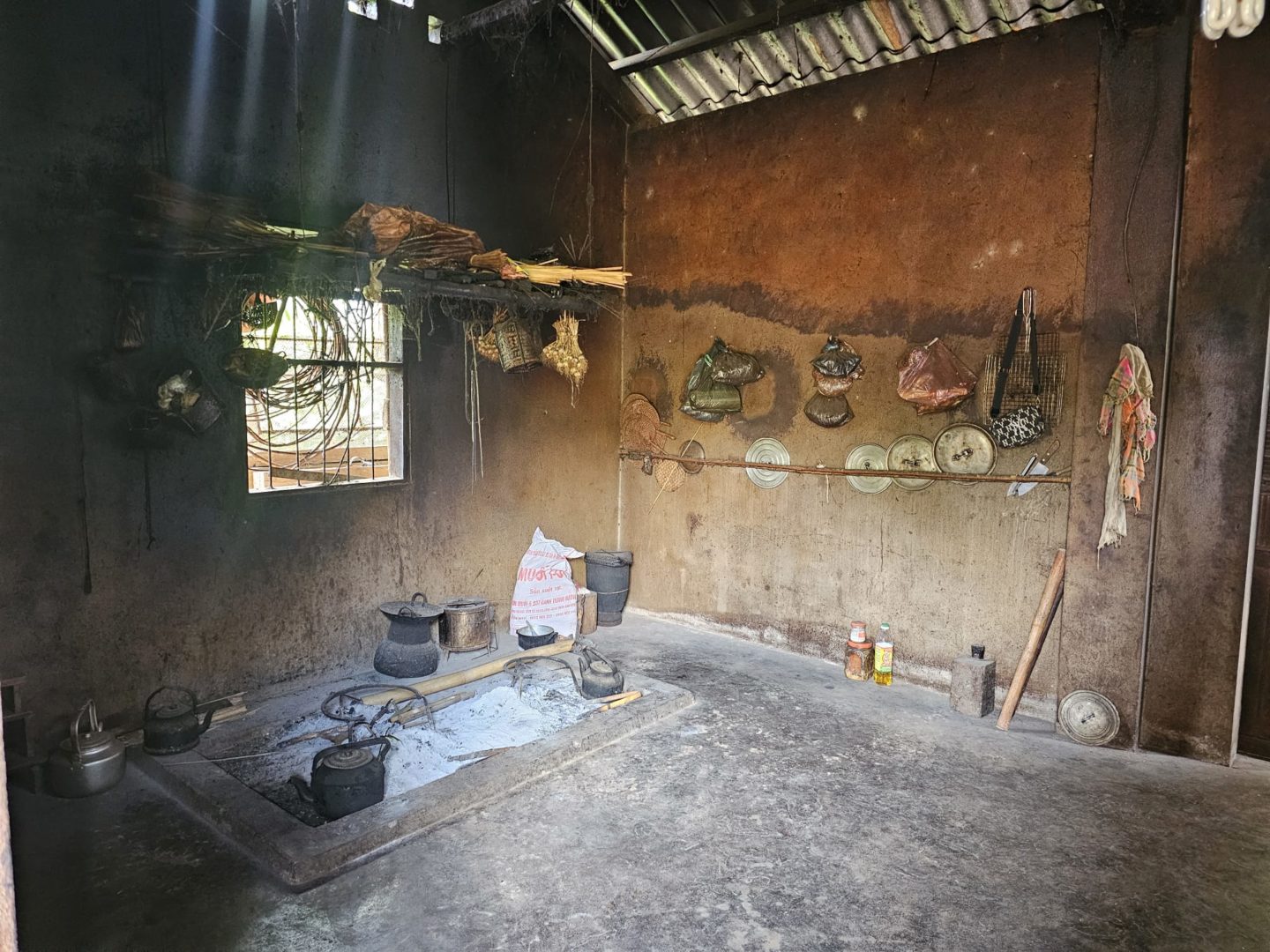 A Hoi An kitchen, reflecting a traditional culinary aesthetic