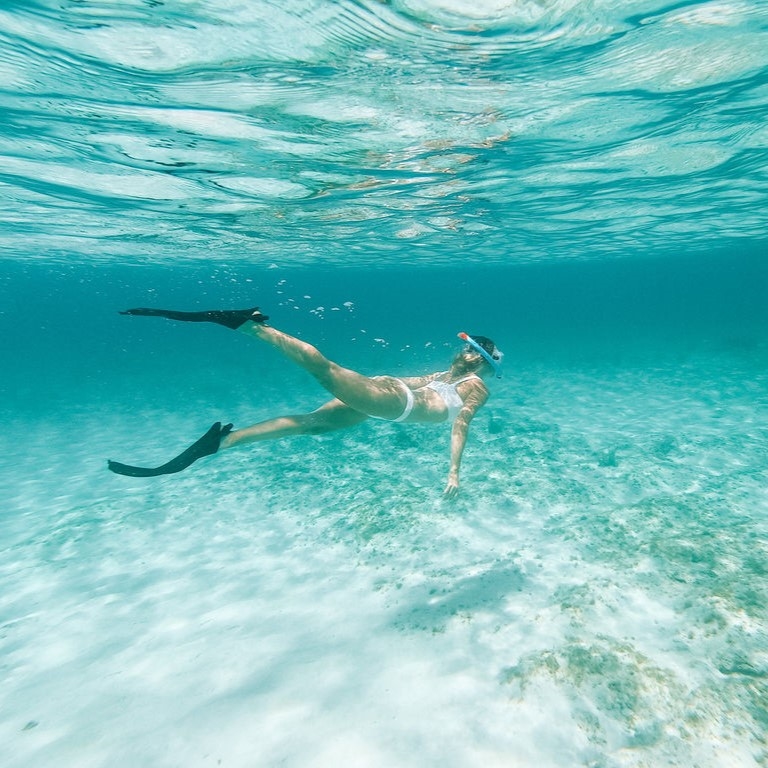 journeys-with-depth-amanyara-snorkeling
